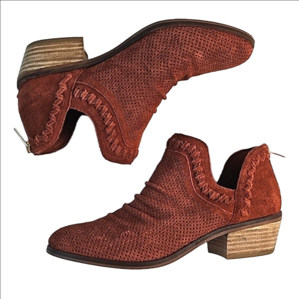 Vince Camuto Palmina Rust Perforated Suede Leather Western Boho Ankle Bo…